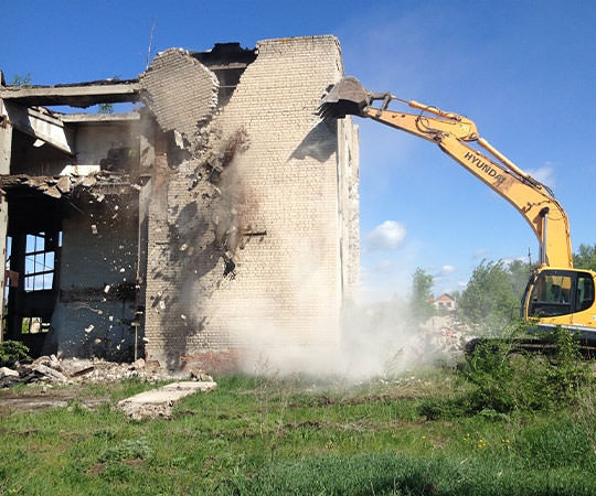 Демонтаж зданий в Надыме и  Ямало-Ненецком автономном округе
